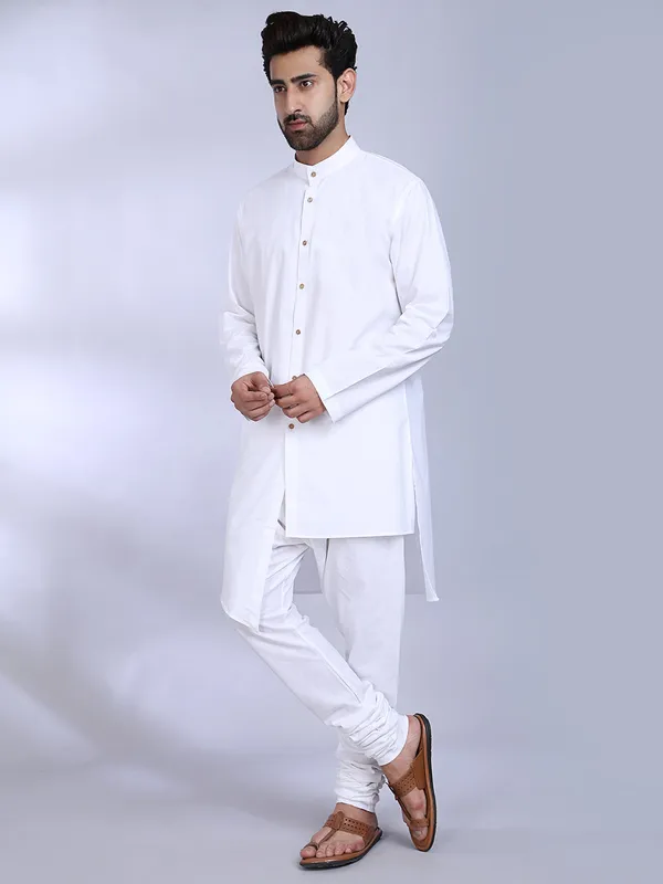 White_Cotton_Classic_Kurta_With_Mandarin_Collar_For_Men