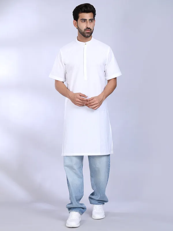 White_Cotton_Short_Sleeve_Kurta_With_Band_Collar_For_Men