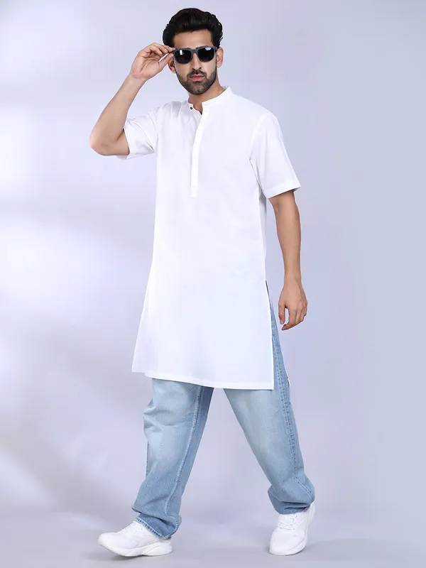 White_Cotton_Short_Sleeve_Kurta_With_Band_Collar_For_Men