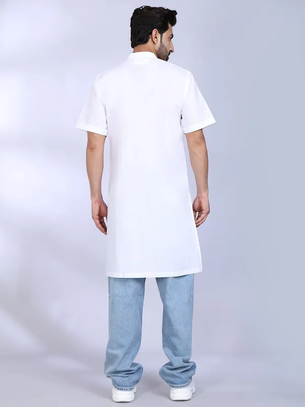 White_Cotton_Short_Sleeve_Kurta_With_Band_Collar_For_Men