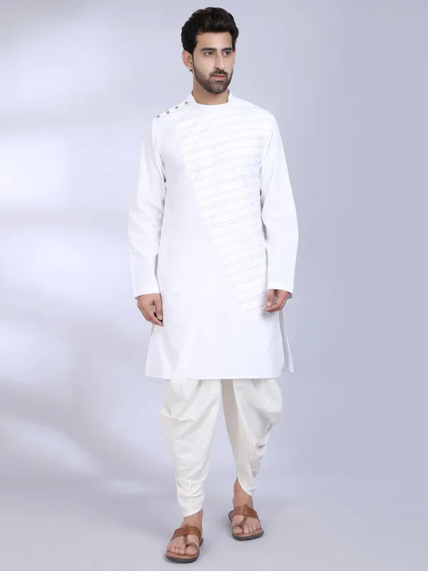 White_Cotton_Kurta_With_Asymmetrical_Panel_Detailing_For_Men