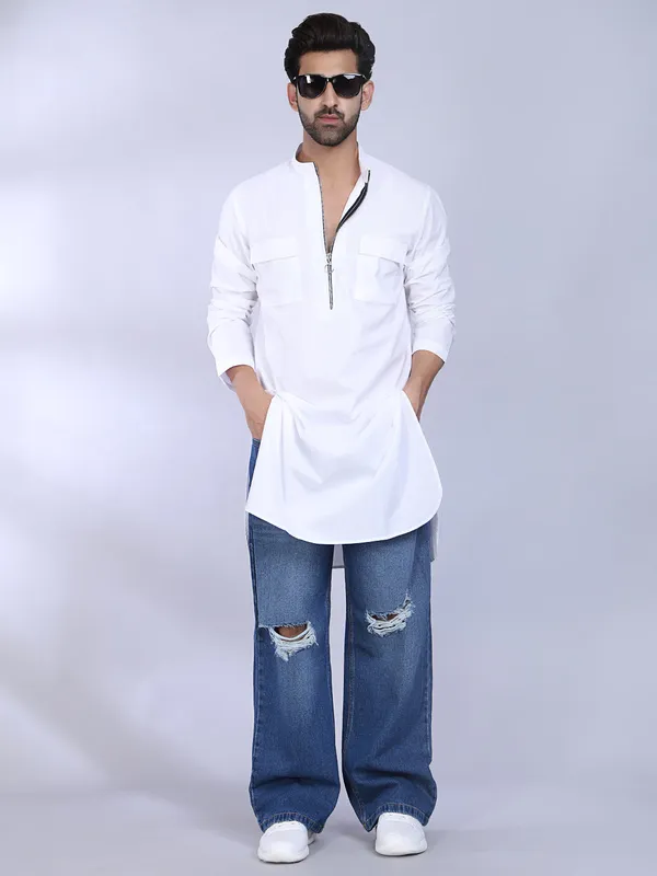 White_Cotton_Kurta_With_Zippered_Neckline_Chest_Pockets_For_Men