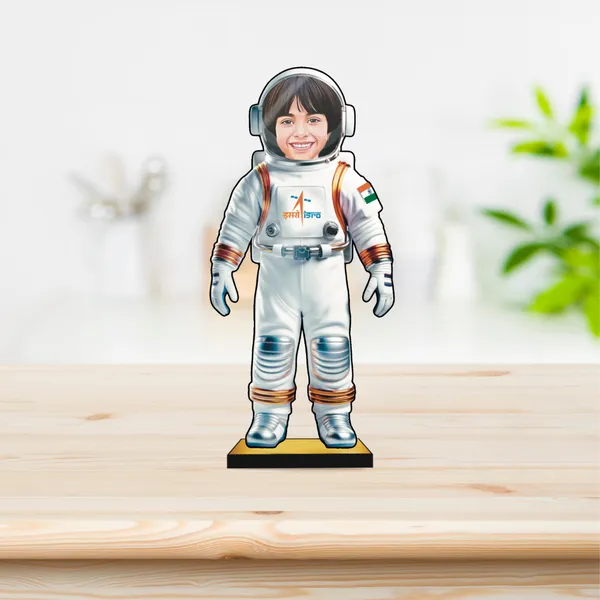 Astronaut_Desire_Minify