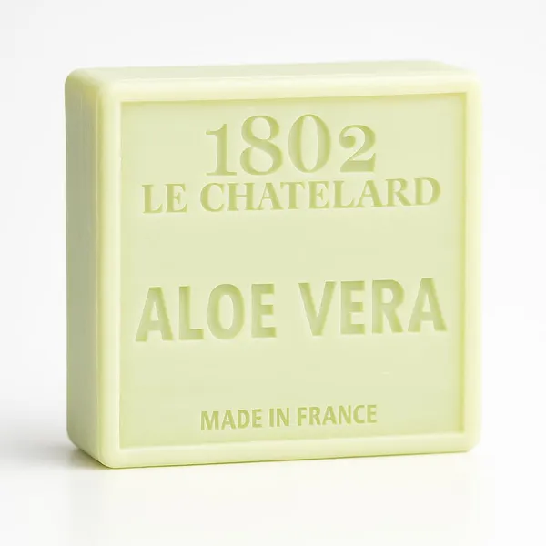 Aloe_Vera_Fragrant_Soothing_Soap_Bar_For_Unisex