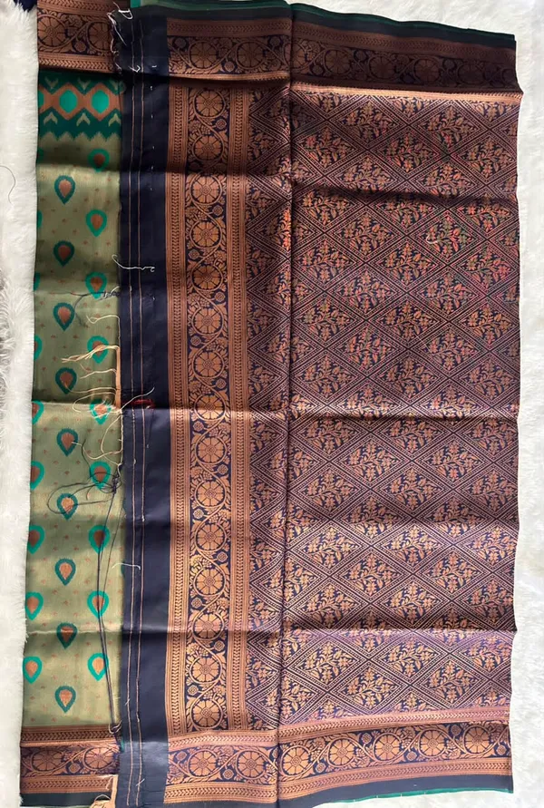 Semi_Banarasi_Zari_Fancy_Designer_Saree_With_Embroidery_Blouse_Piece_5
