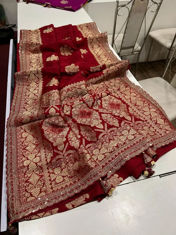 Red_Russian_Cotton_Silk_Weaving_Saree