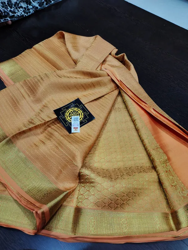 Pure_brocade_Crepe_Silk_Sarees_Silk_Mark_Certified_Lighter_And_Flowy_With_Contrast_Blouse