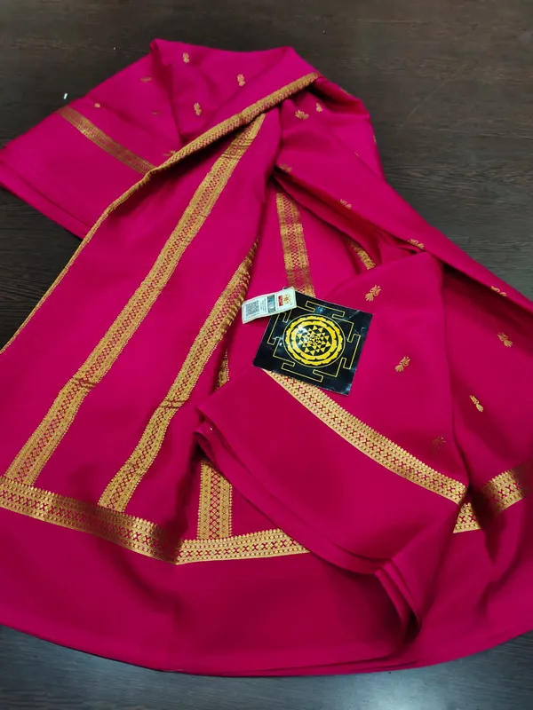 Pure__Crepe_Silk_Sarees_Silk_Mark_Certified_Lighter_And_Flowy_With_Contrast_Blouse