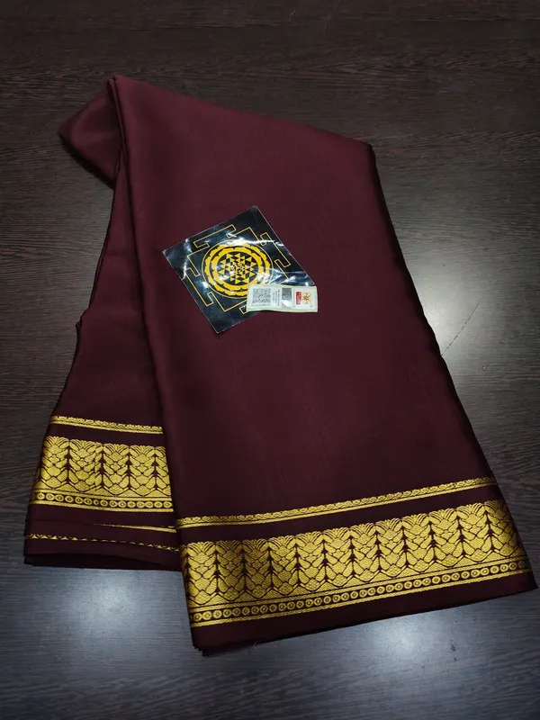 Pure__Crepe_Silk_Sarees_Silk_Mark_Certified_Lighter_And_Flowy_With_Contrast_Blouse