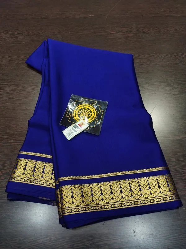 Pure__Crepe_Silk_Sarees_Silk_Mark_Certified_Lighter_And_Flowy_With_Contrast_Blouse