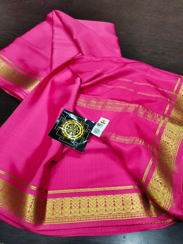 Pure__Crepe_Silk_Sarees_Silk_Mark_Certified_Lighter_And_Flowy_With_Contrast_Blouse