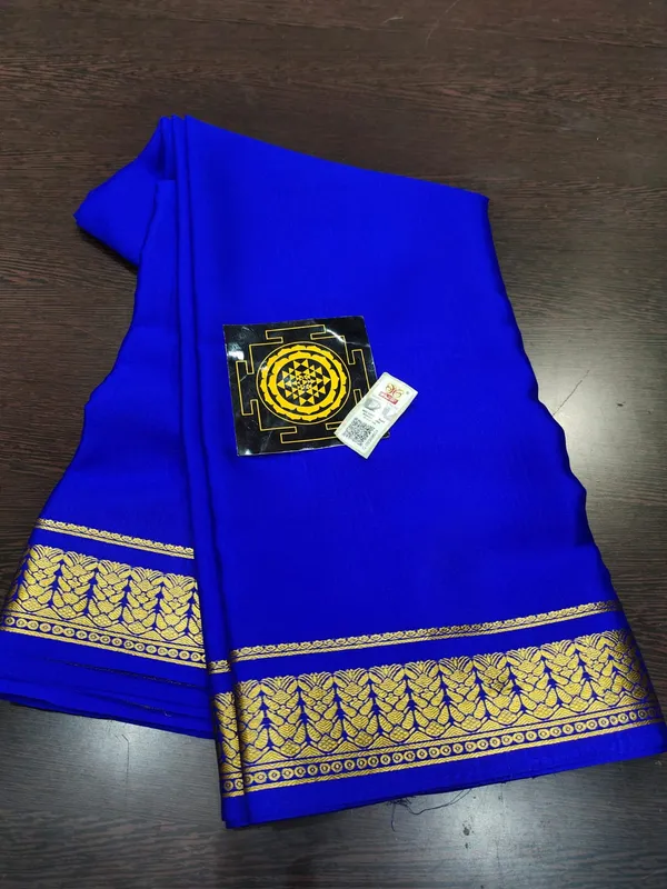 Pure__Crepe_Silk_Sarees_Silk_Mark_Certified_Lighter_And_Flowy_With_Contrast_Blouse