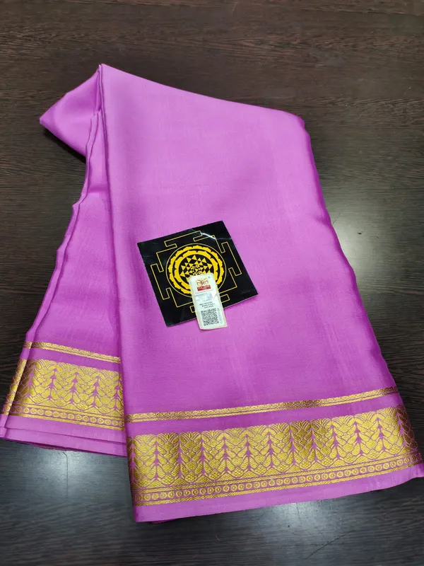 Pure__Crepe_Silk_Sarees_Silk_Mark_Certified_Lighter_And_Flowy_With_Contrast_Blouse