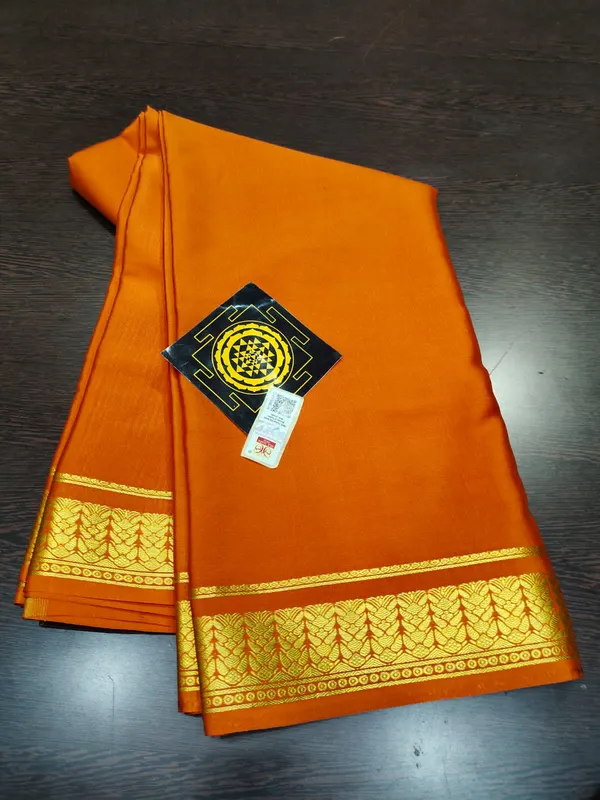 Pure_Crepe_Silk_Sarees_Silk_Mark_Certified_Lighter_And_Flowy_With_Contrast_Blouse