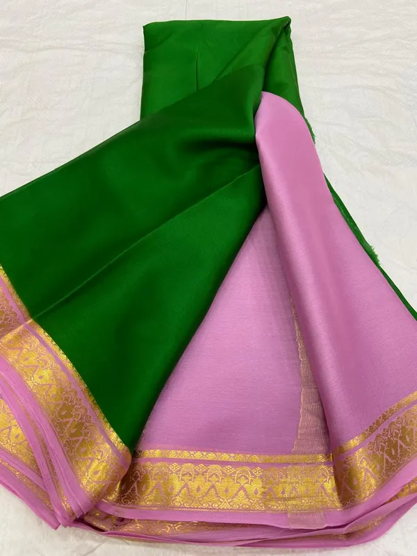 Lightweight_Contrast_Pallu_And_Contrast_Blouse_Pure_Mysore_Crepe_Silk_Sarees
