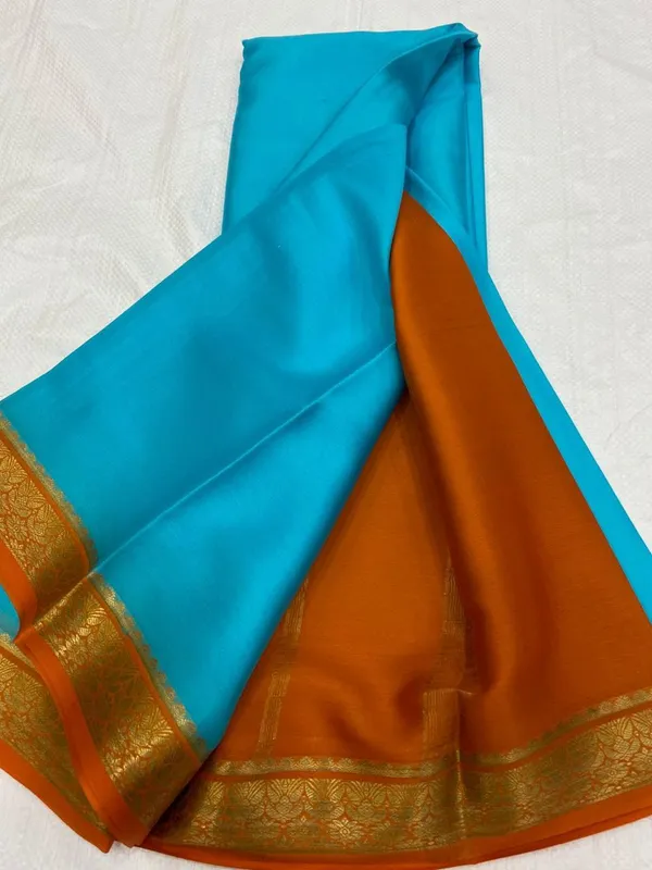 Lightweight_Contrast_Pallu_And_Contrast_Blouse_Pure_Mysore_Crepe_Silk_Sarees