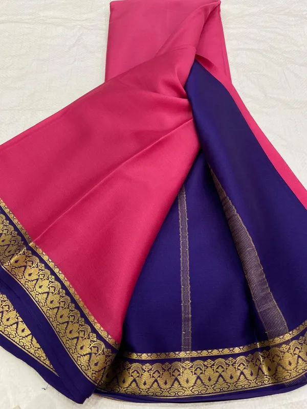 Lightweight_Contrast_Pallu_And_Contrast_Blouse_Pure_Mysore_Crepe_Silk_Sarees