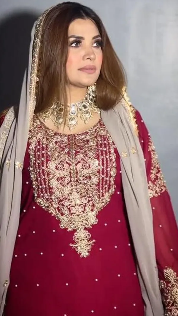 Indo_Arabic_3_Piece_Suit_Red_And_Creamy_Lilac