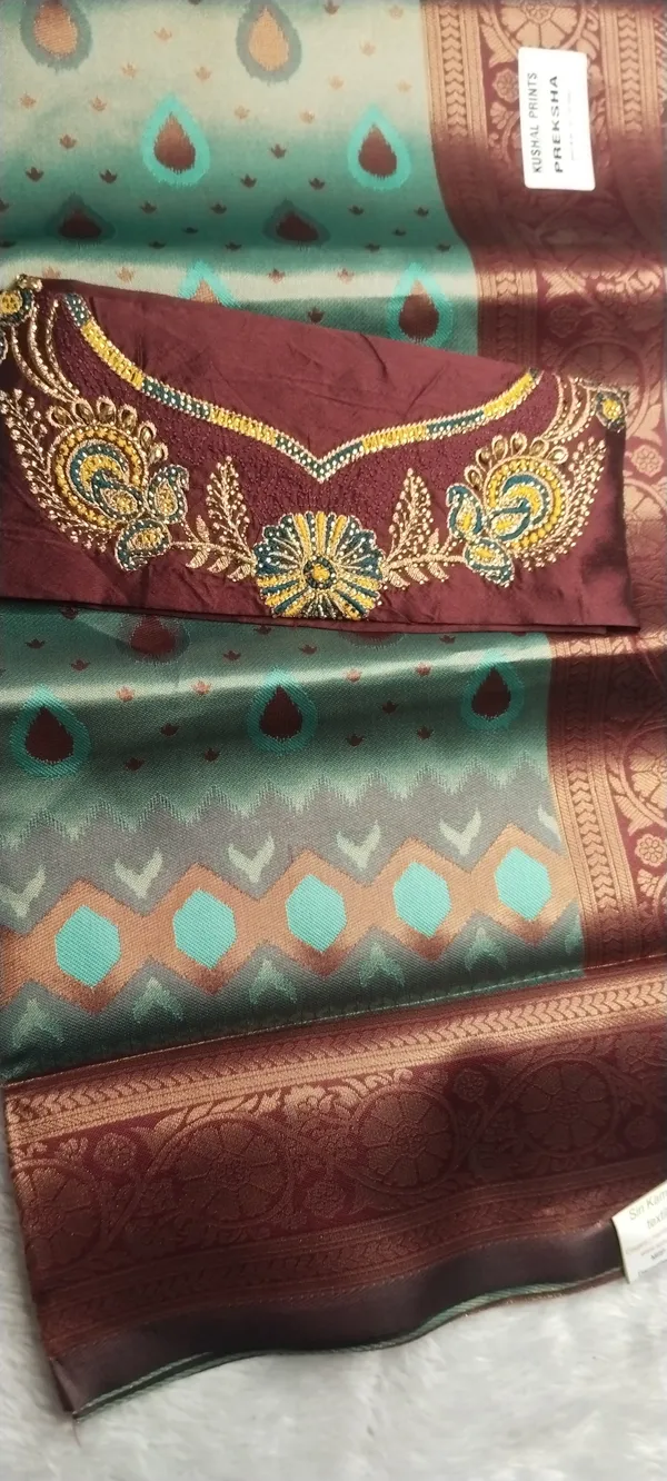 Semi_Banarasi_Zari_Fancy_Designer_Saree_With_Embroidery_Blouse_Piece