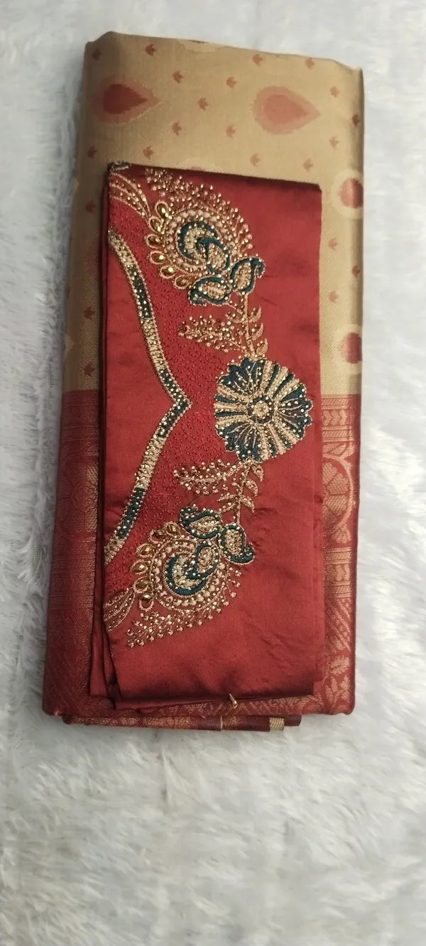 Semi_Banarasi_Zari_Fancy_Designer_Saree_With_Embroidery_Blouse_Piece_1