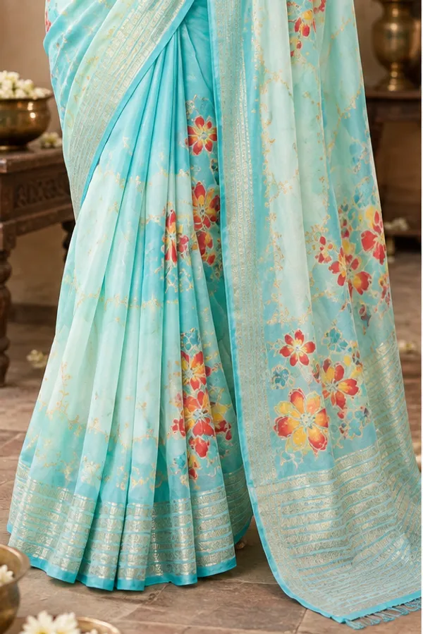 Dola_with_rankart_saree_