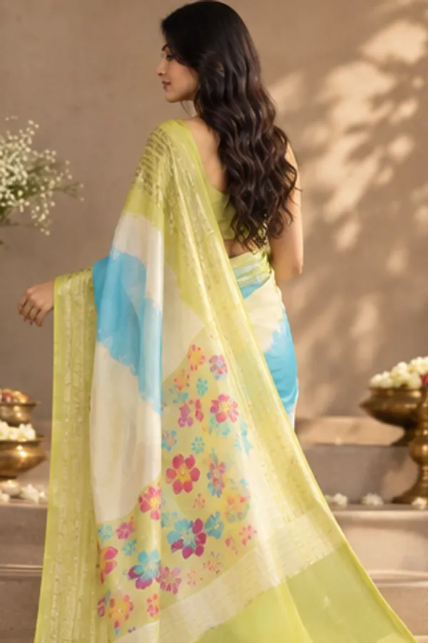 Dola_with_rankart_saree_