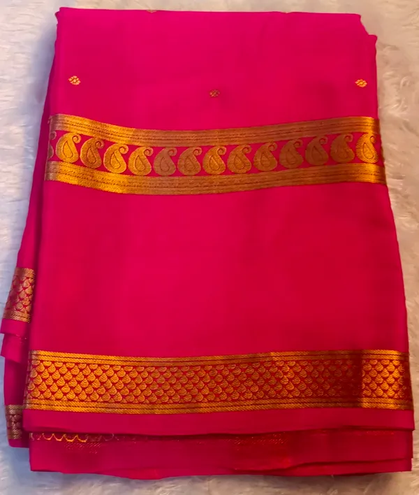 Pure_Crepe_Silk_Sarees_Silk_Mark_Certified_Lighter_And_Flowy_With_Contrast_Blouse