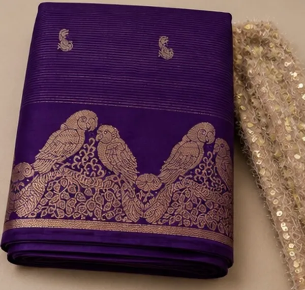 Semi_viscose_with_glittered_blouse