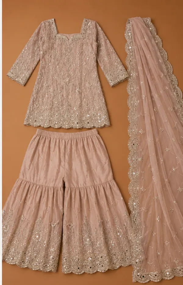 Shahara_suit
