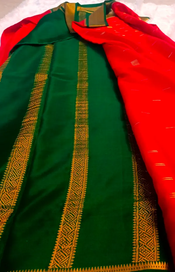 3D_Pure_Crepe_Silk_Sarees_With_Silk_Mark_Pure_Mysore_Crepe_Silk_Sarees_With_Running_Blouse_Piece