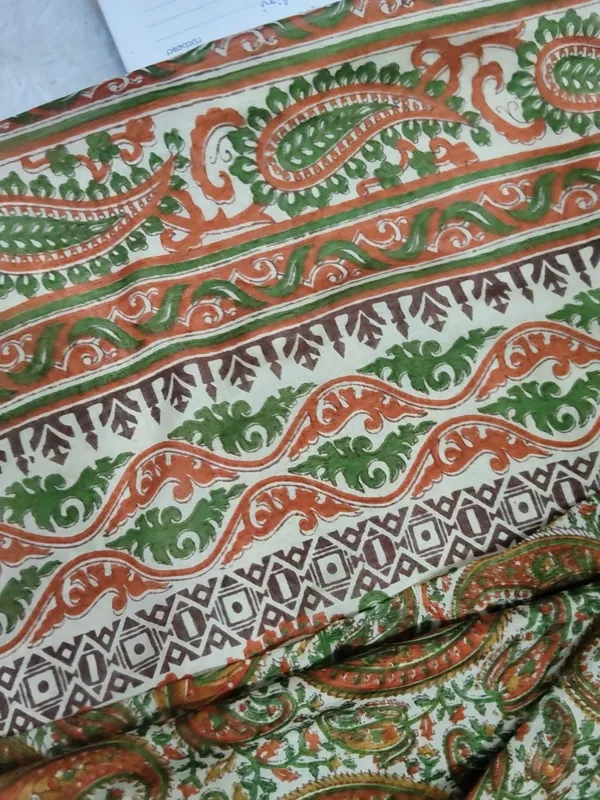 Semi_Crepe_Silk_Saree_Printed_7