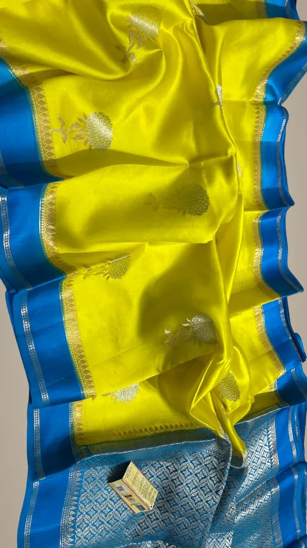 Yellow_And_Blue_Contrast_Colour_Pure_Banarasi_Mango_Silk_Saree