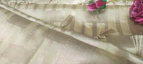 Semi_raw_silk_saree
