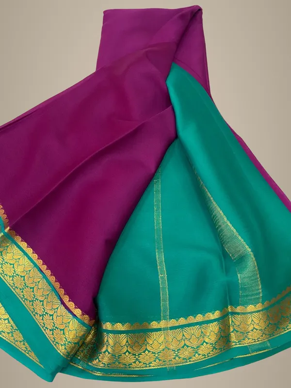 Lightweight_Contrast_Pallu_And_Contrast_Blouse_Pure_Mysore_Crepe_Silk_Sarees