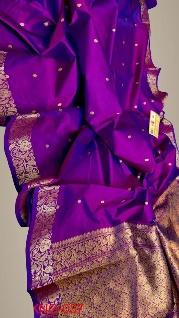 Purple_Pure_Katan_Kanjivaram_Silk_Saree_Handloom_Luxury_With_Antique_Zari