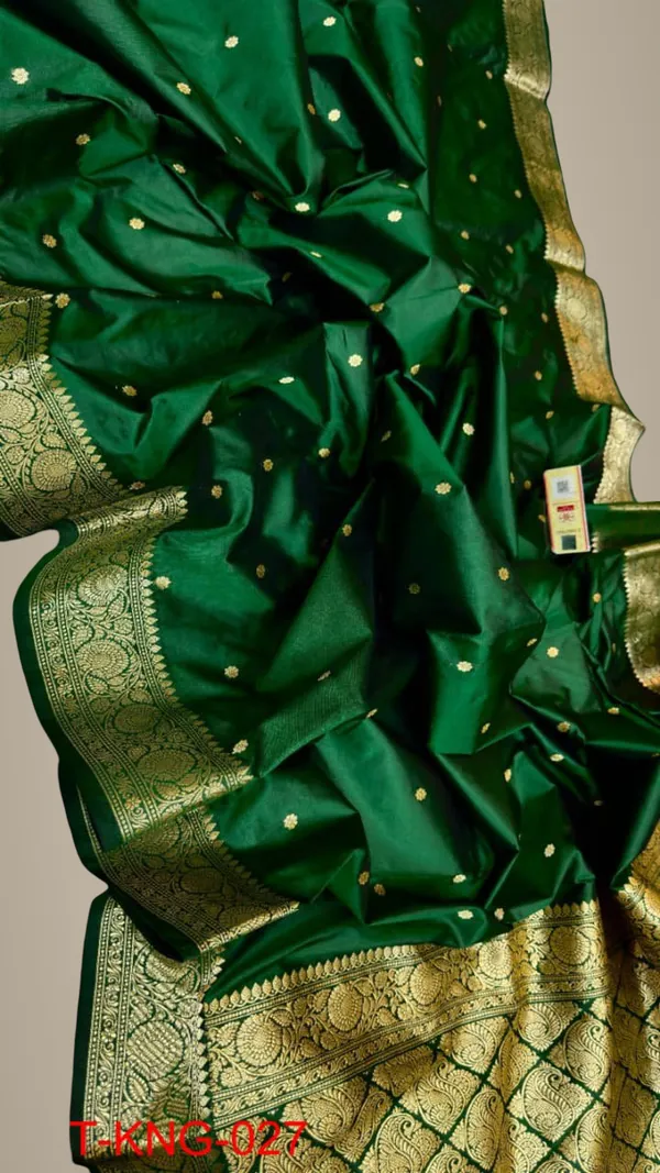 Dark_Green_Pure_Katan_Kanjivaram_Silk_Saree_Handloom_Luxury_With_Antique_Zari