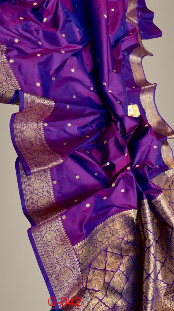 Purple_Pure_Katan_Kanjivaram_Silk_Saree_Handloom_Luxury_With_Antique_Zari