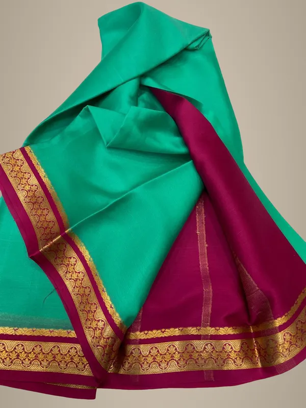 Lightweight_Contrast_Pallu_And_Contrast_Blouse_Pure_Mysore_Crepe_Silk_Sarees