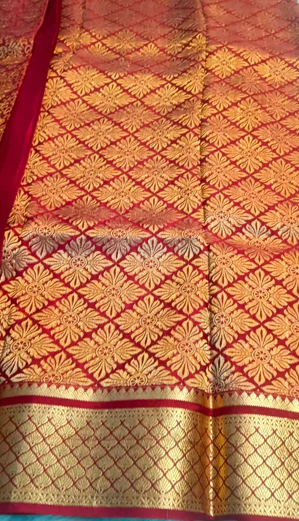 3D_Pure_Crepe_Silk_Sarees_With_Silk_Mark_Pure_Mysore_Crepe_Silk_Sarees_With_Running_Blouse_Piece