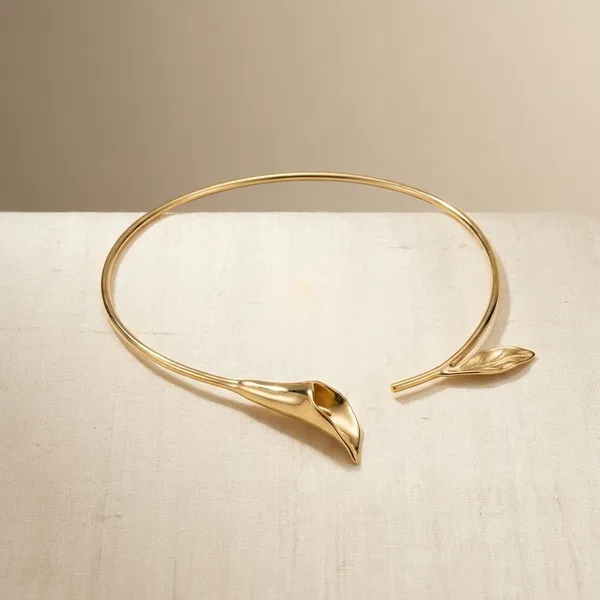 Gold_Alloy_Collar_Necklace_For_Women