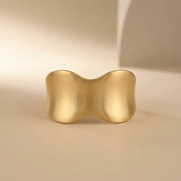 Gold_Metal_Alloy_Festive_And_Wedding_And_Party_Cuff_Bangles_For_Women