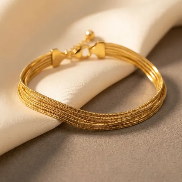 Golden_Chain_Bracelet_Metal_Daily_Wear_And_Parties_And_Festive_Celebrations_Bracelet_For_Women