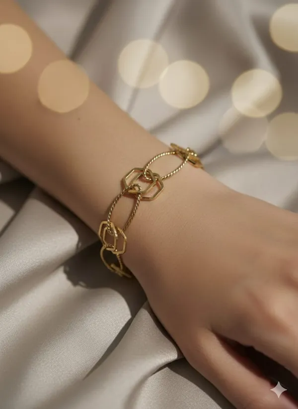 Gold_Alloy_Casual_And_Formal_Bracelet_For_Women