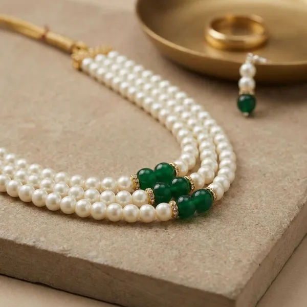 White_and_Green_Pearl_Necklace_With_Earrings_Set_For_Women_|_Emerald_Beads_Necklace_Set