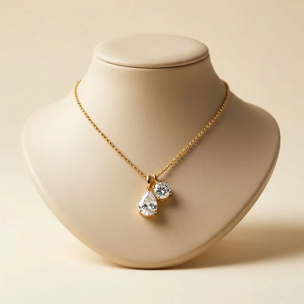 Gold_Alloy_With_Crystal_Pendant_Necklace_For_Women