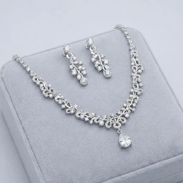 Silver_American_Diamond_And_Metal_Alloy_Wedding_And_Bridal_And_Festive_And_Party_And_Reception_Necklace_Set_With_Earrings_For_Women