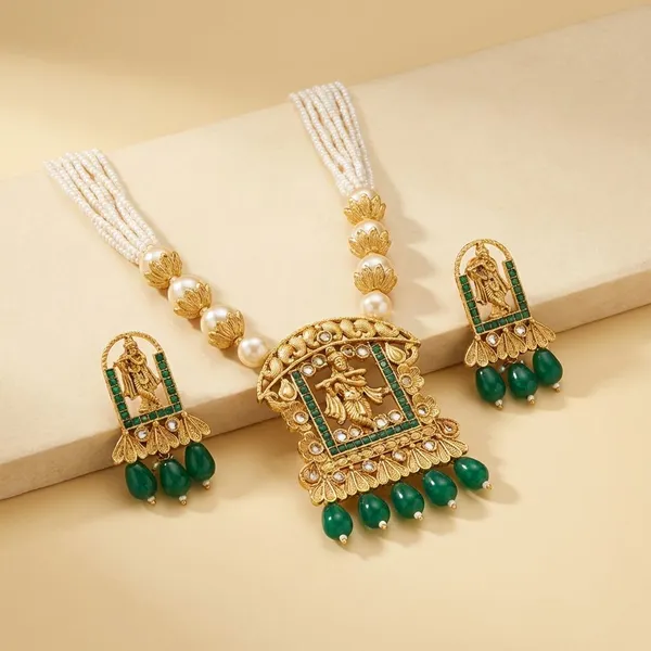 Gold_And_White_Pearl_And_Gold_Toned_Metal_Weddings_And_Festivals_And_Traditional_Ceremonies_Necklace_Set_For_Women