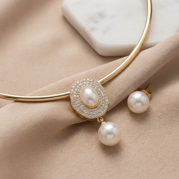 Gold_And_White_Pearl_Jewelry_Set_For_Women