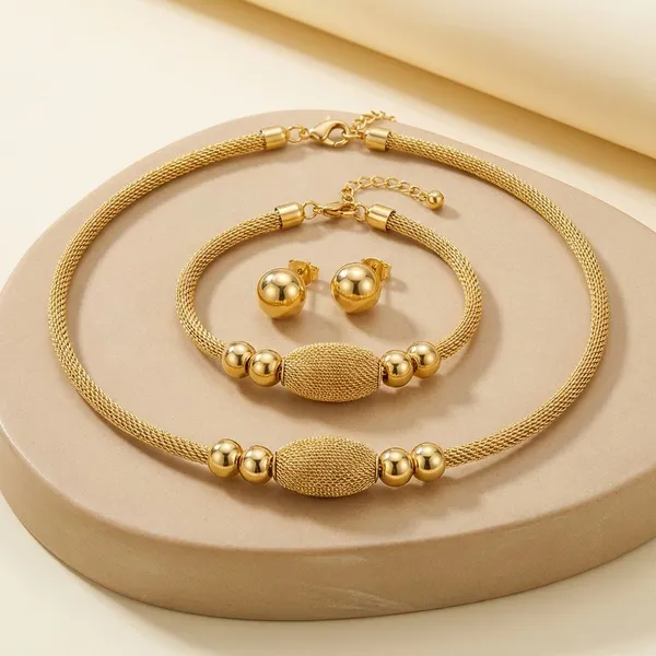 Gold_Alloy_Choker_Necklace_Set_For_Women