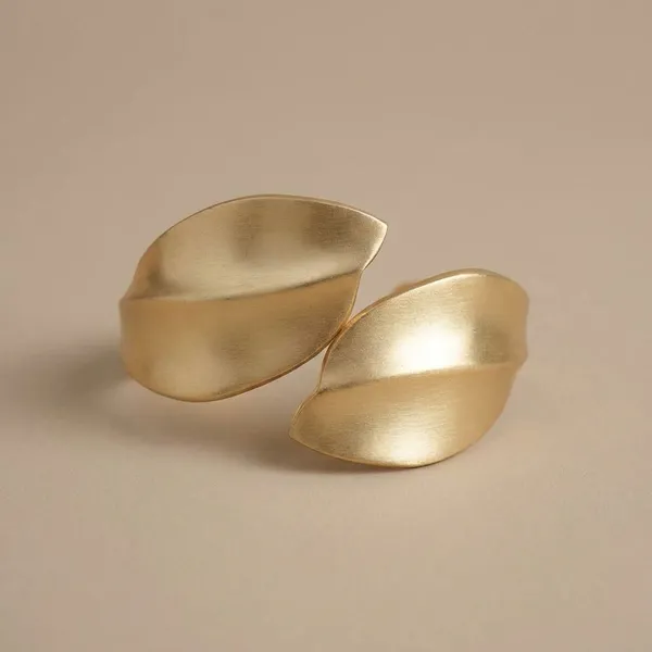 Gold_Metal_Alloy_Cuff_Bangles_For_Women